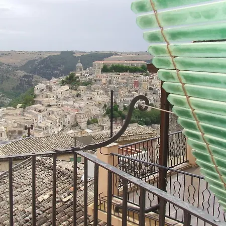 Finestre Su Ibla Ragusa
