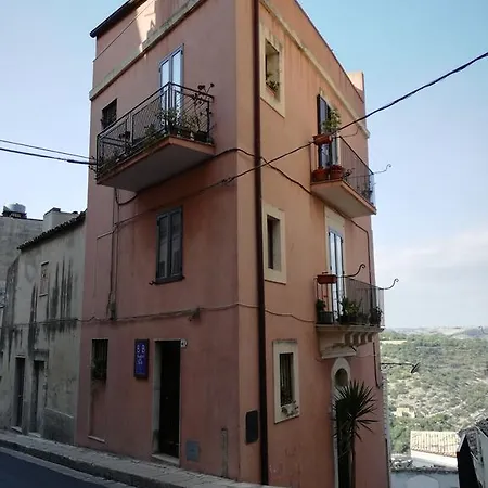 Bed & Breakfast Finestre Su Ibla